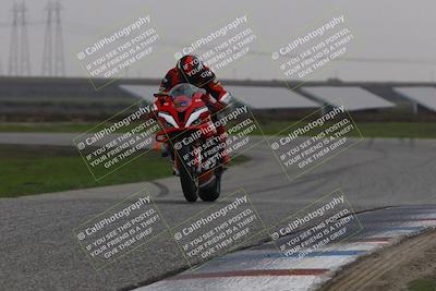 media/Nov-30-2025-TrackDaz (Sun) [[d8b22663df]]/A Group/Session 4 (Wheelie Bump)/